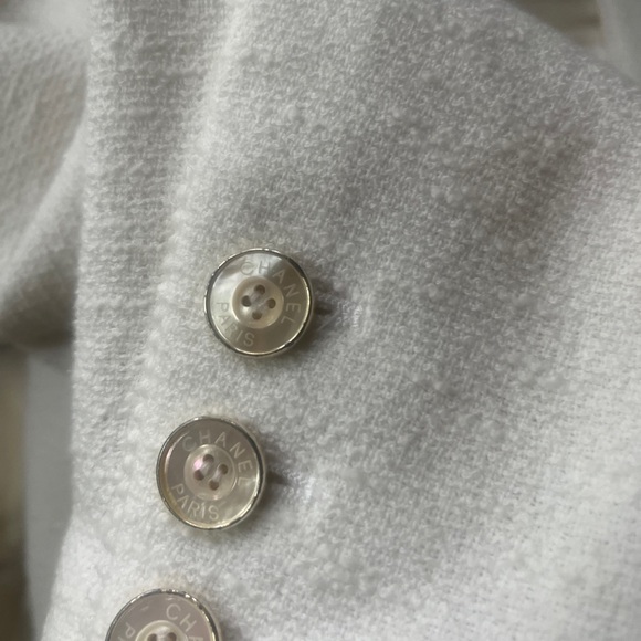 Chanel two piece suit - Picture 5 of 5